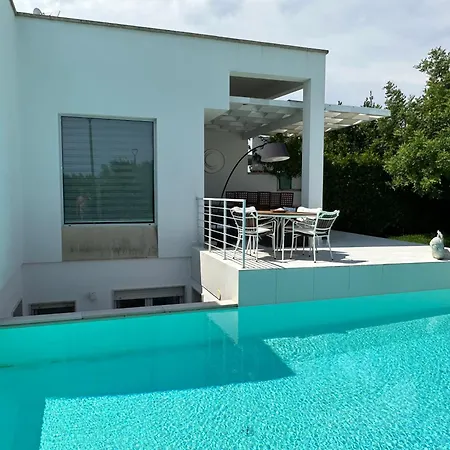 Luxury Panoramic In Отранто